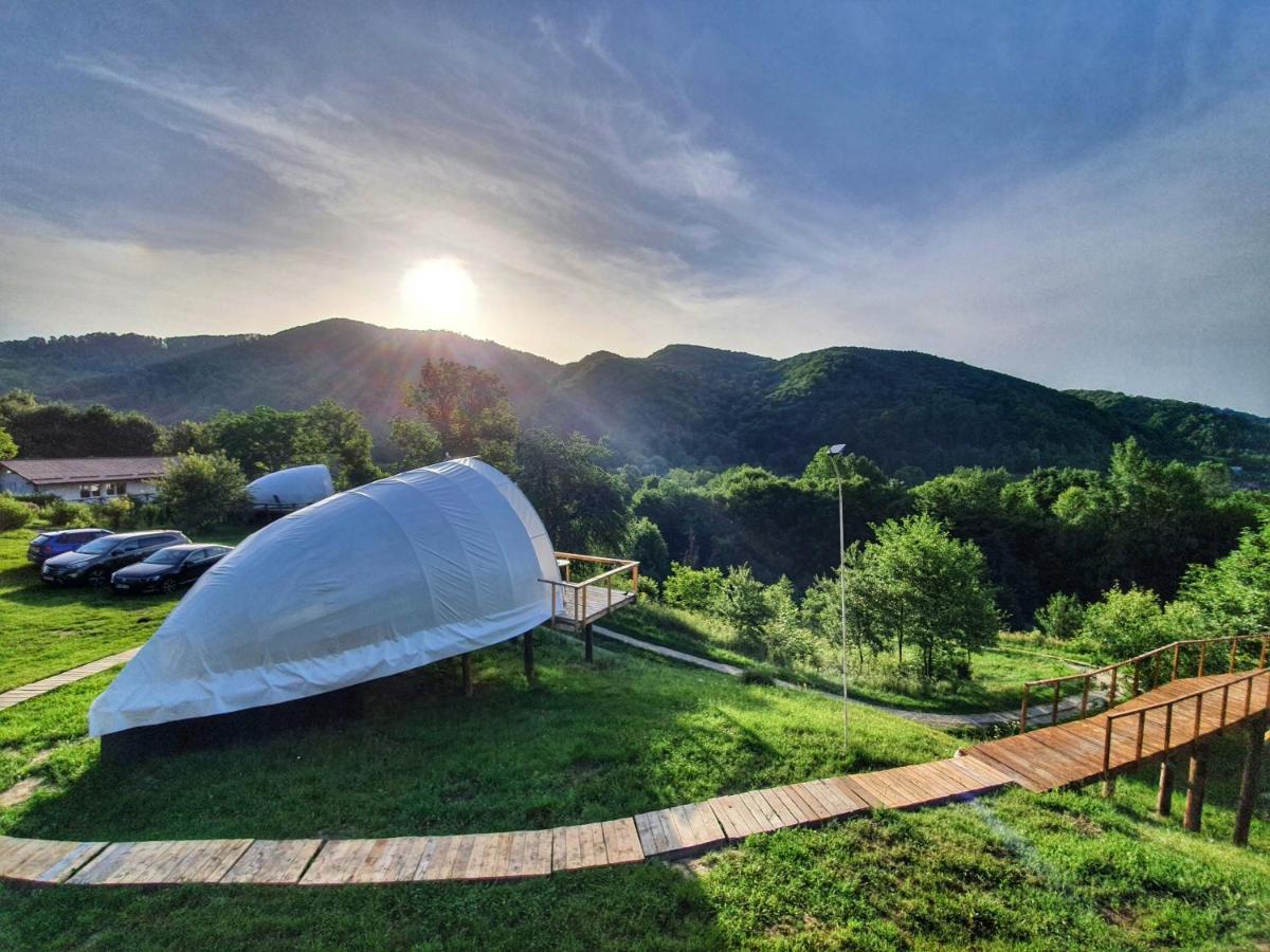 Sunrise Glamping Retreat 호텔 Galesu 외부 사진
