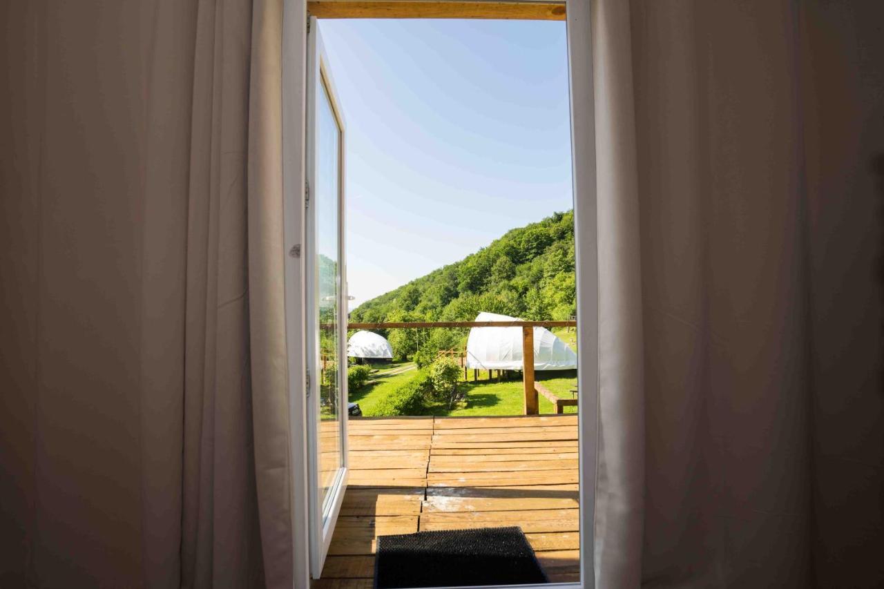 Sunrise Glamping Retreat 호텔 Galesu 외부 사진
