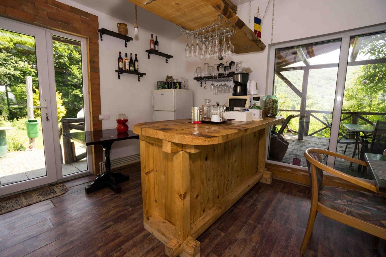 Sunrise Glamping Retreat 호텔 Galesu 외부 사진