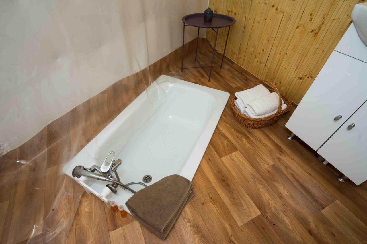 Sunrise Glamping Retreat 호텔 Galesu 외부 사진