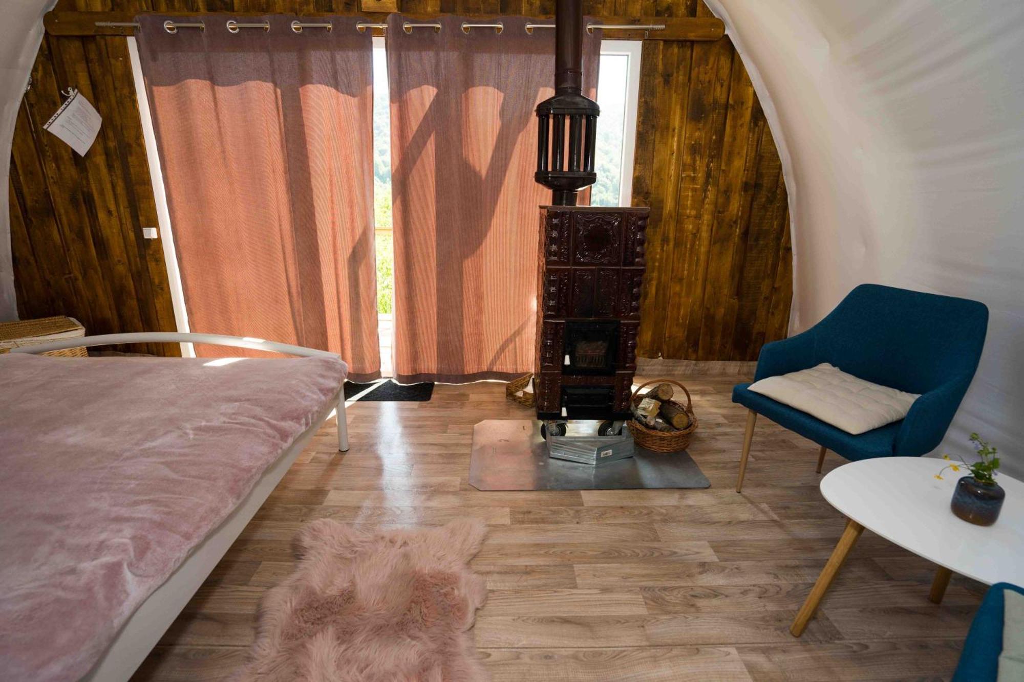 Sunrise Glamping Retreat 호텔 Galesu 객실 사진