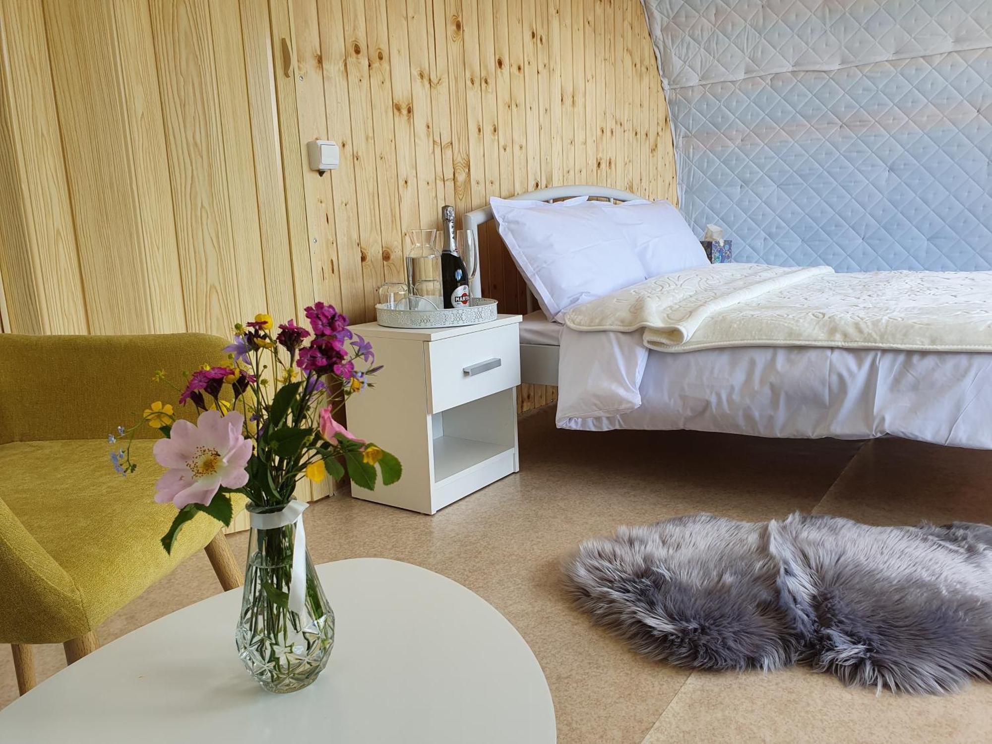Sunrise Glamping Retreat 호텔 Galesu 객실 사진