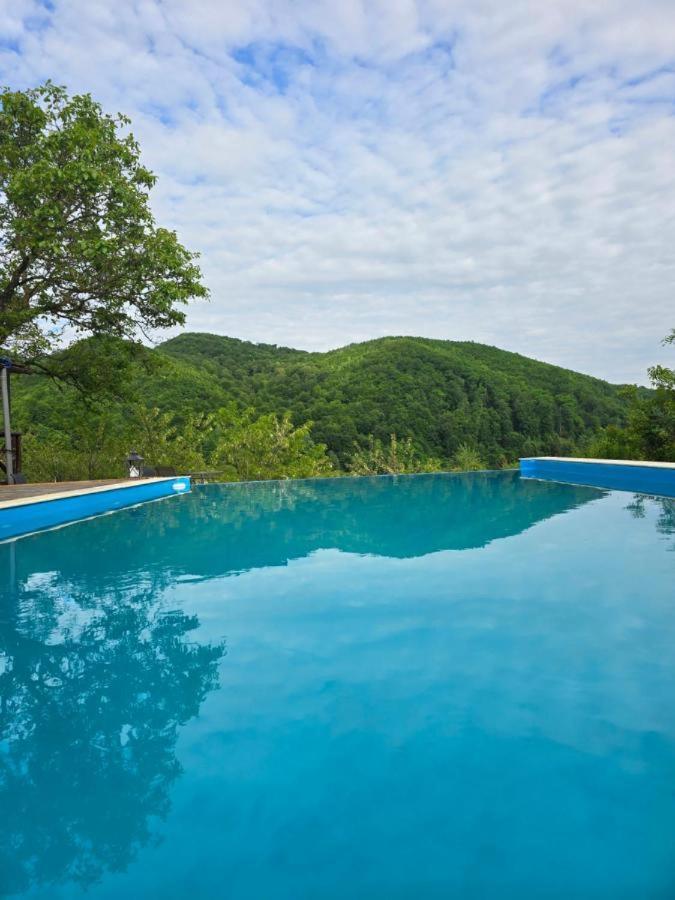 Sunrise Glamping Retreat 호텔 Galesu 외부 사진